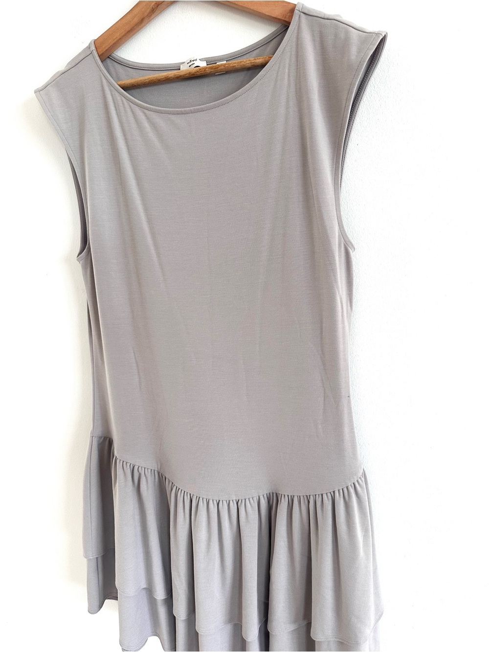 Wilfred Aritzia Goodlux Bloomsbury Dress in Moon-dust grey size Large - Picture 4 of 8